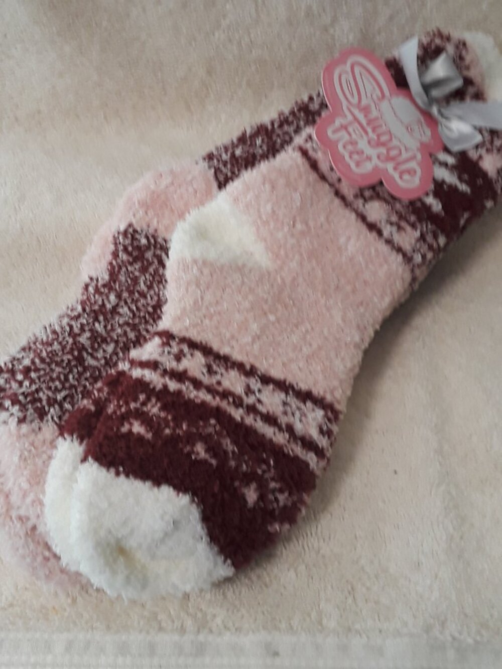 WT Snuggle Feet Plush Fuzzy Socks 2 Pack Pink Maroon Star Colorblock 5-9